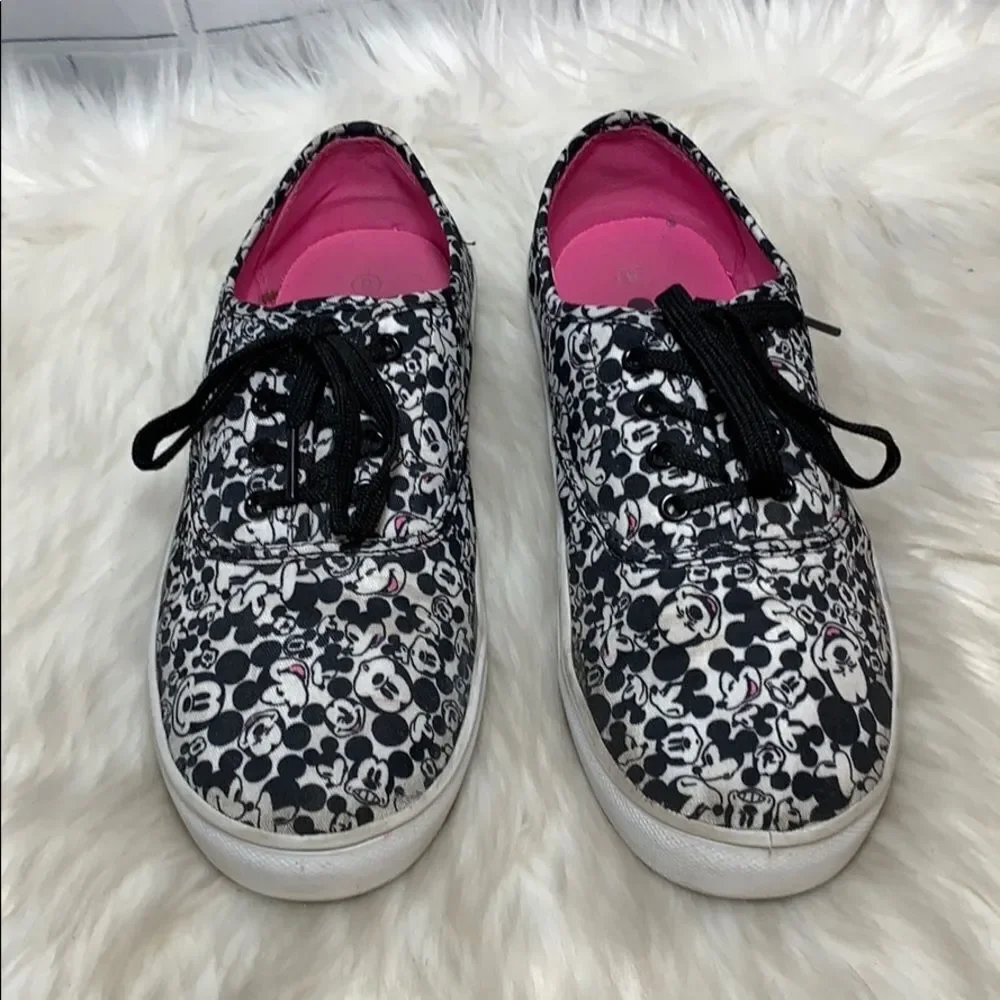 Disney Mickey Mouse‎ Black/White Sneakers Sz 8